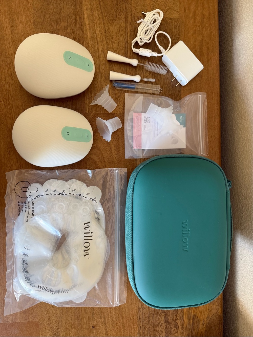NEW Willow360 Wearable Pump + Case + Accessories